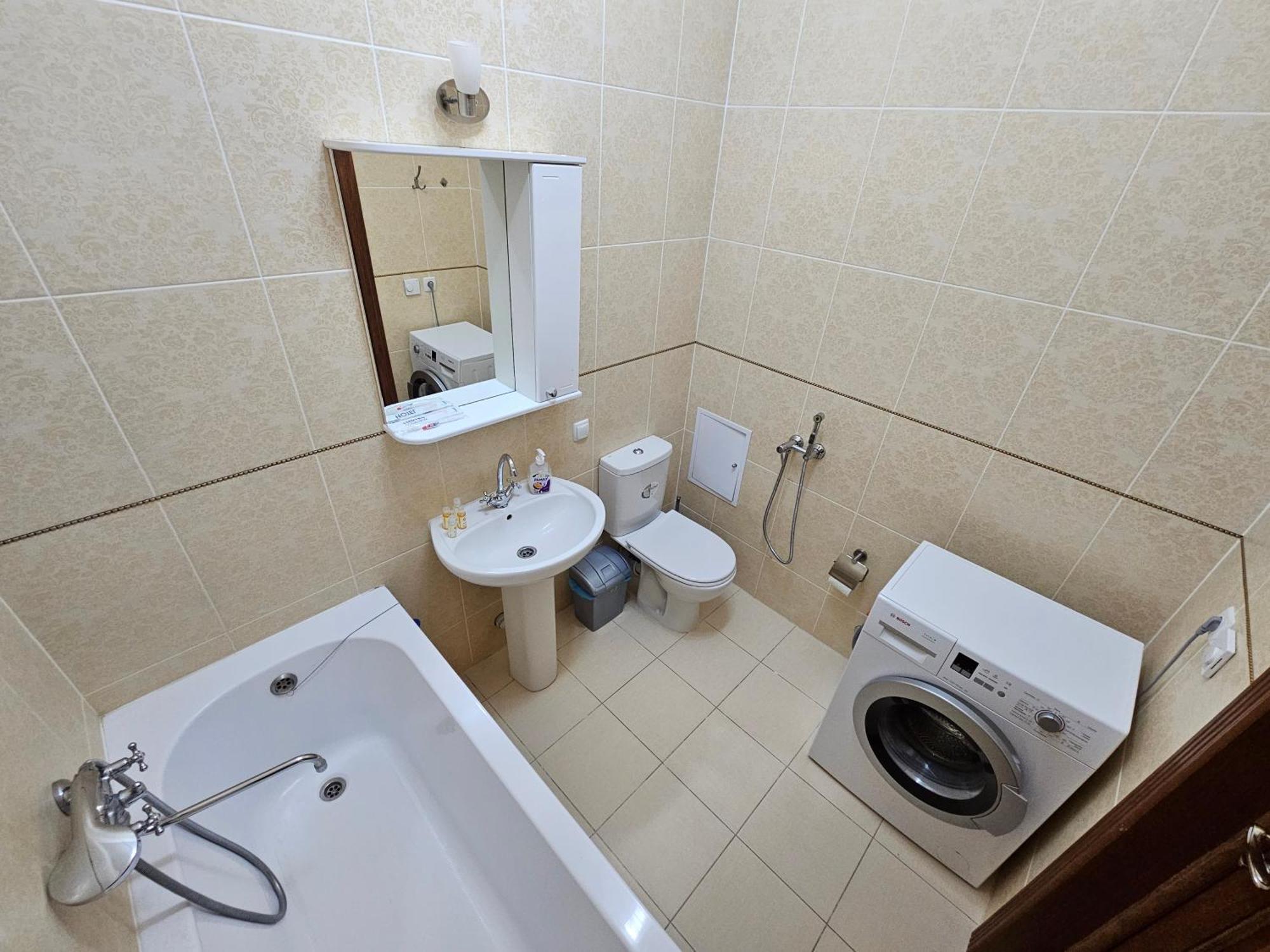 Ernaz Plus Apartments-Expo-Boulevard Astana Extérieur photo